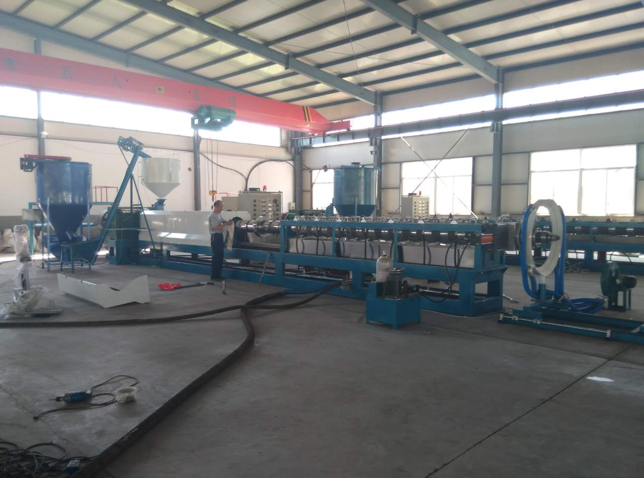 越南客户180珍珠棉发泡机成功试机 近期即将发往越南 越南客户180珍珠棉发泡机成功试机 近期即将发往越南