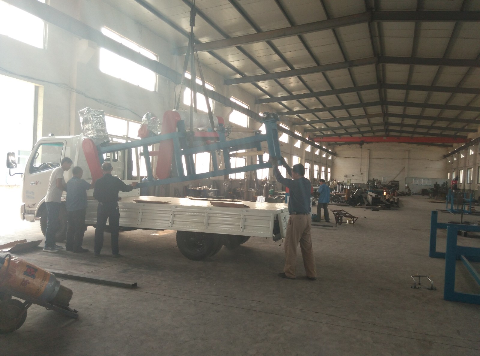 9月17日西安安经理覆膜机发货成功 EPE珍珠棉覆膜机发货