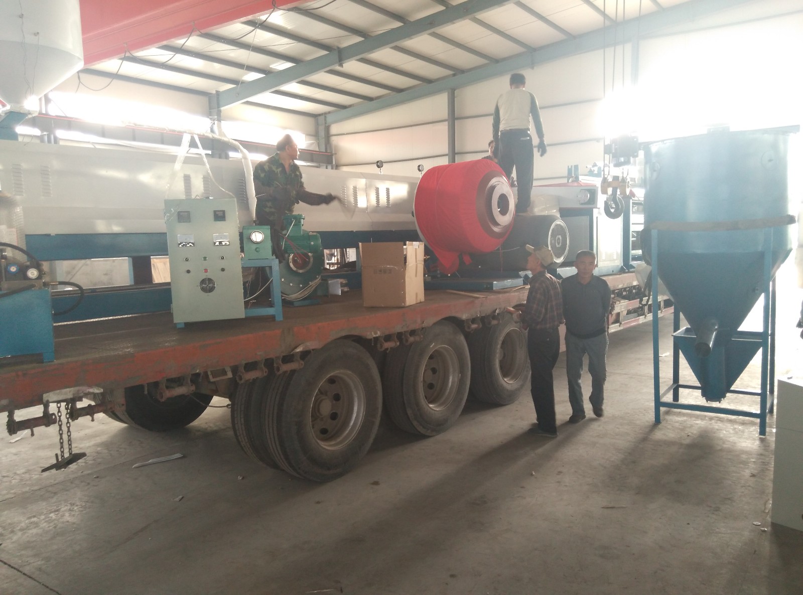 临沂高总200珍珠棉发泡机发货装车图片