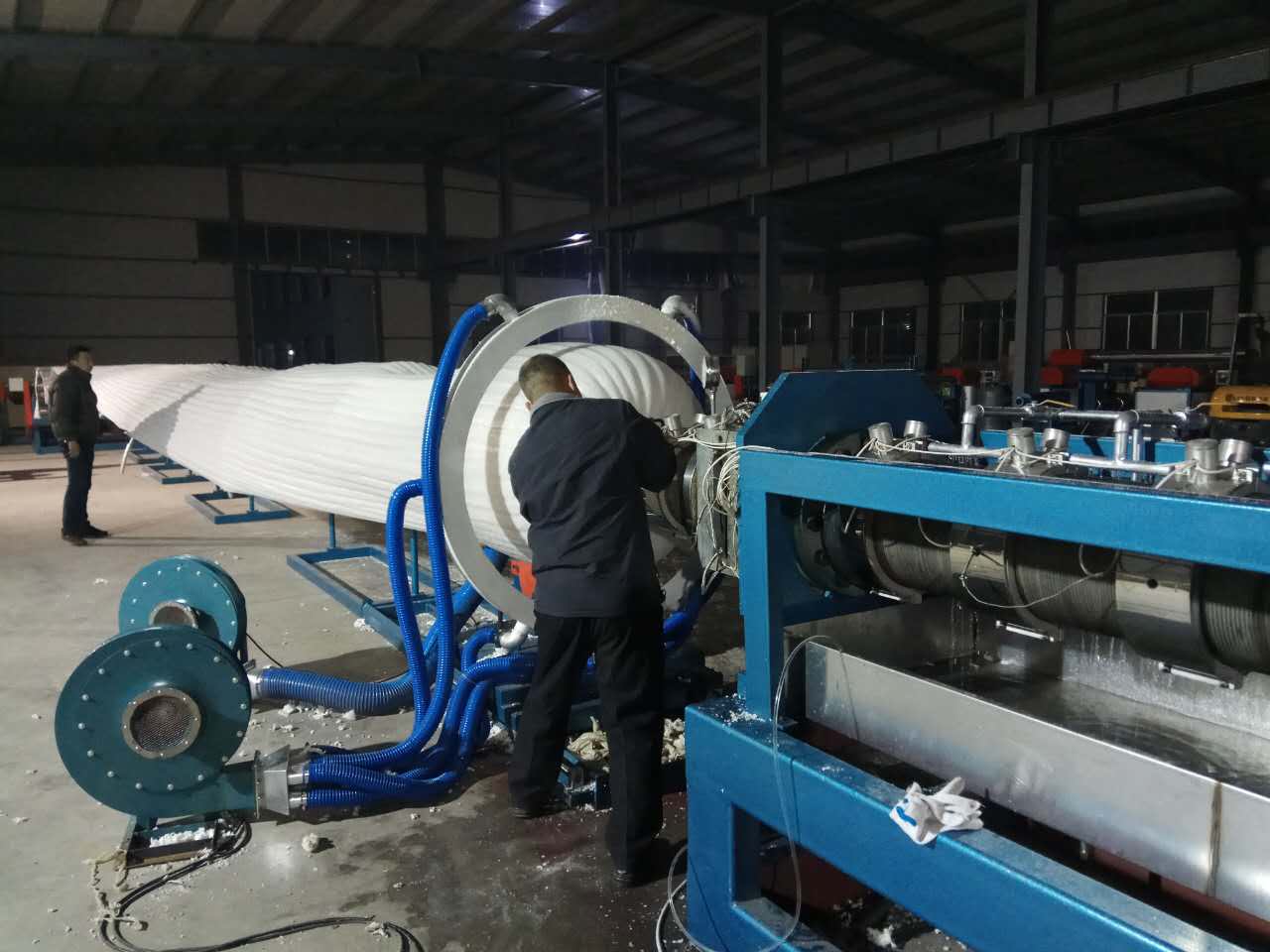 EPE珍珠棉发泡机冬天防护保养注意问题 手机：13686387253